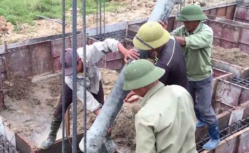 Patronii firmelor de construcţii continuă să aducă muncitori din Asia, dar cu verificări suplimentare